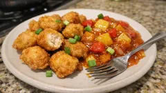 Crispy sweet and sour chicken with pineapple sauce