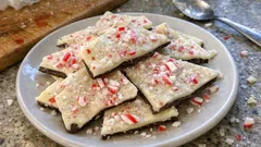 Sugar Plum Fairy Bark: an easy no-bake peppermint treat for gifting and sharing