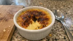 Classic crème brûlée at home: silky vanilla custard with a crisp caramel top