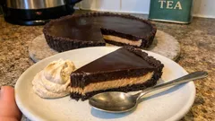 Espresso ganache tart with a chocolate biscuit base – an easy make-ahead dessert